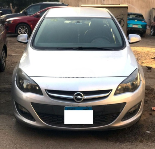 Opel Astra 2017 Silver Automatic Used for Sale in Nasr city - 1