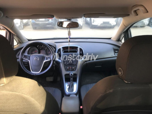 Opel Astra 2017 Silver Automatic Used for Sale in Nasr city - 8