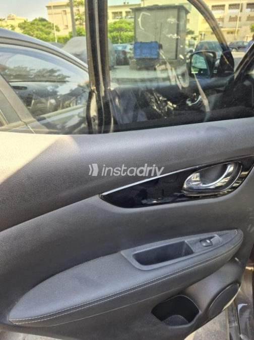 Nissan Qashqai 2019 White Automatic Used for Sale in Greater Cairo ( Cairo + Giza) - 7