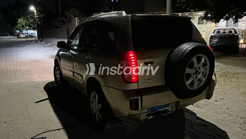 Chery Tiggo 3 2017 Champagne Automatic Used for Sale in Greater Cairo ( Cairo + Giza) - 1