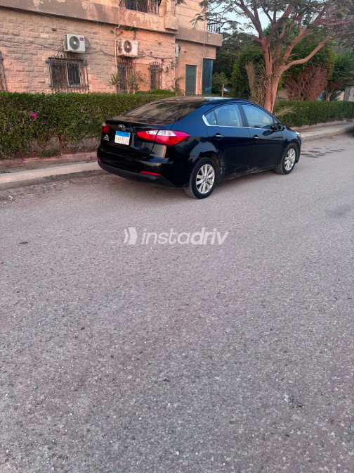 Kia Cerato 2016 Black Automatic Used for Sale in Greater Cairo ( Cairo + Giza) - 8