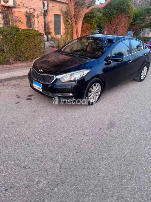 Kia Cerato 2016 Black Automatic Used for Sale in Greater Cairo ( Cairo + Giza) - 9