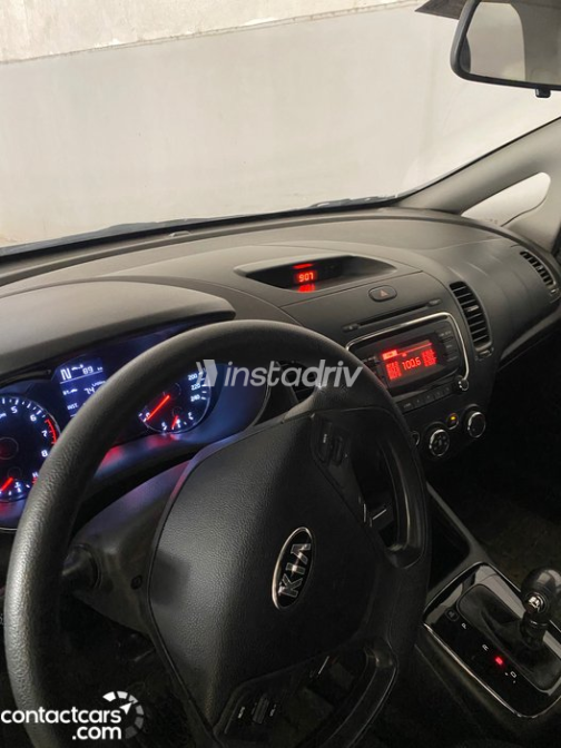 Kia Cerato 2017 Gray Automatic Used for Sale in Greater Cairo ( Cairo + Giza) - 3