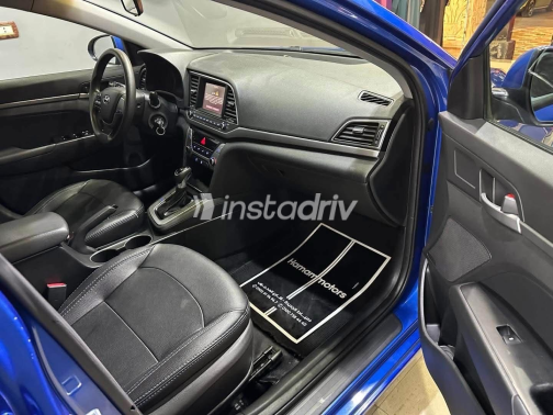Hyundai Elantra AD 2018 Blue Automatic Used for Sale in Greater Cairo ( Cairo + Giza) - 6