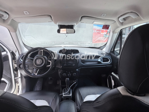 Jeep Renegade 2022 White Automatic Used for Sale in Greater Cairo ( Cairo + Giza) - 2