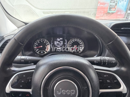 Jeep Renegade 2022 White Automatic Used for Sale in Greater Cairo ( Cairo + Giza) - 7