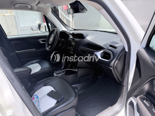 Jeep Renegade 2022 White Automatic Used for Sale in Greater Cairo ( Cairo + Giza) - 10