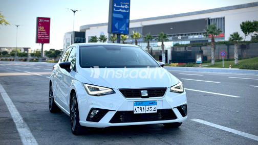 Seat Ibiza 2025 White Automatic Used for Sale in Greater Cairo ( Cairo + Giza) - 5