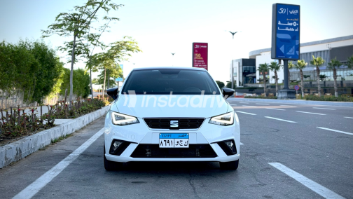 Seat Ibiza 2025 White Automatic Used for Sale in Greater Cairo ( Cairo + Giza) - 7