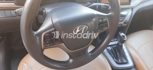 Hyundai Elantra AD 2018 Silver Automatic Used for Sale in Cairo - 4