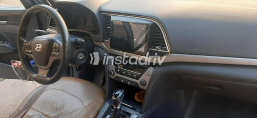 Hyundai Elantra AD 2018 Silver Automatic Used for Sale in Cairo - 5