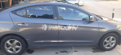 Hyundai Elantra AD 2018 Silver Automatic Used for Sale in Cairo - 6