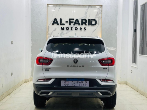 رينو كادجار 2021 أبيض أوتوماتيك مستعملة للبيع في القاهرة - 4