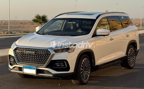 جيتور X95 2022 أبيض أوتوماتيك مستعملة للبيع في القاهرة الكبرى ( القاهرة - الجيزة) - 1