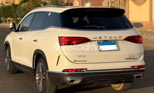 جيتور X95 2022 أبيض أوتوماتيك مستعملة للبيع في القاهرة الكبرى ( القاهرة - الجيزة) - 6