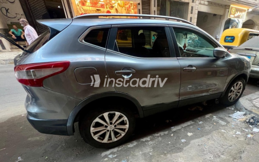 Nissan Qashqai 2017 Gray Automatic Used for Sale in Alexandria - 8