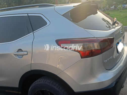 Nissan Qashqai 2017 White Automatic Used for Sale in Greater Cairo ( Cairo + Giza) - 7