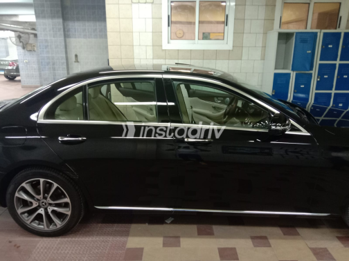 Mercedes E 180 2018 Black Automatic Used for Sale in Greater Cairo ( Cairo + Giza) - 5