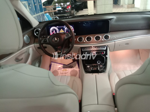 Mercedes E 180 2018 Black Automatic Used for Sale in Greater Cairo ( Cairo + Giza) - 6