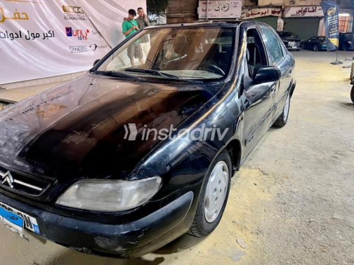 Citroën C3 Picasso 2001 Black Automatic Used for Sale in Cairo - 2