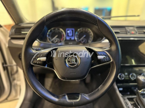 Skoda Superb 2021 White Automatic Used for Sale in El Haram - 5