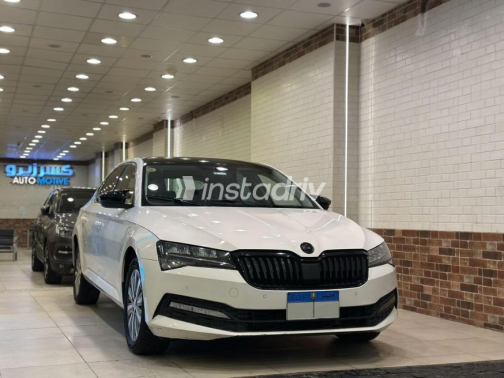 Skoda Superb 2021 White Automatic Used for Sale in El Haram - 8