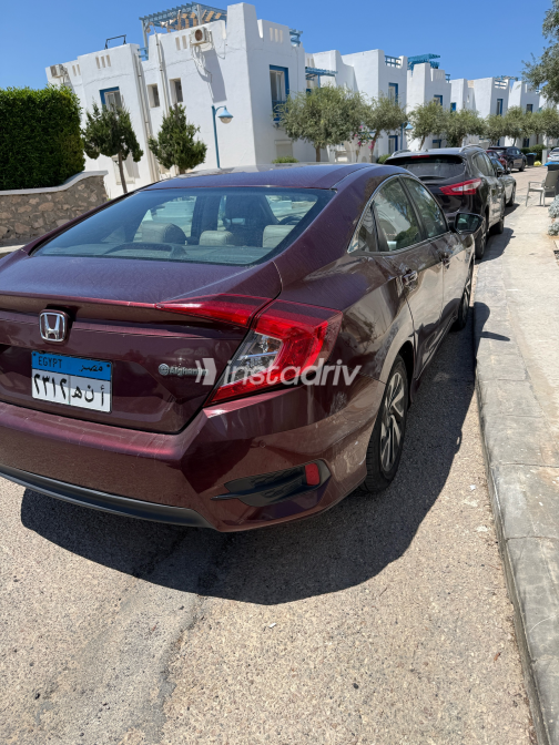 Honda Civic 2017 White Automatic Used for Sale in Greater Cairo ( Cairo + Giza) - 4