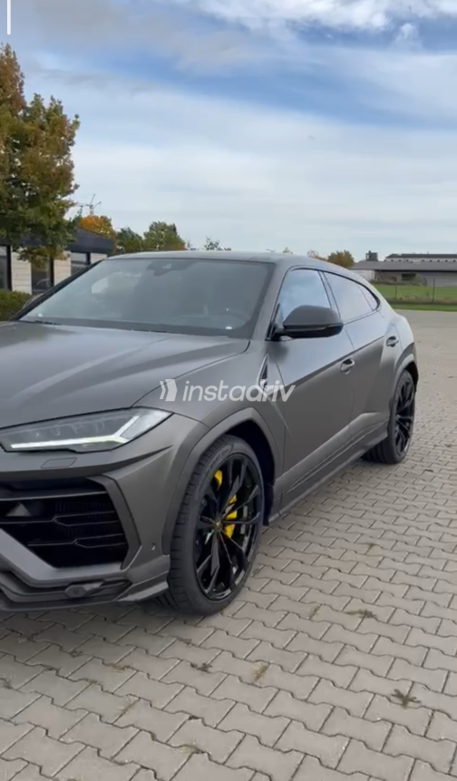 Lamborghini Urus 2023 Gray Automatic Used for Sale in Greater Cairo ( Cairo + Giza) - 5
