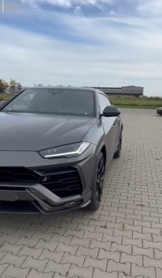 Lamborghini Urus 2023 Gray Automatic Used for Sale in Greater Cairo ( Cairo + Giza)