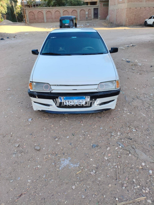 Peugeot 405 1994 White Manual Used for Sale in Greater Cairo ( Cairo + Giza) - 5