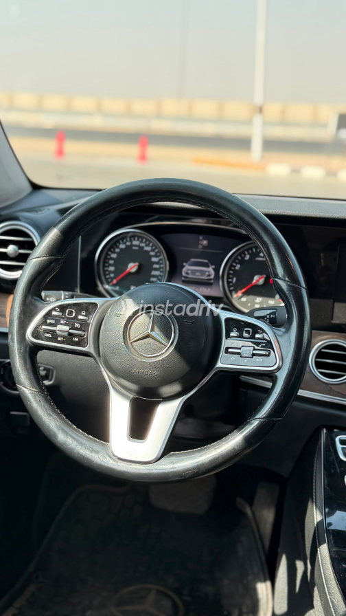مرسيدس E 200 2020 أسود أوتوماتيك مستعملة للبيع في القاهرة الكبرى ( القاهرة - الجيزة) - 1