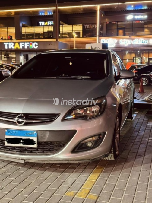 Opel Astra 2021 White Automatic Used for Sale in Greater Cairo ( Cairo + Giza) - 2