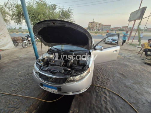Kia Cerato 2013 Silver Automatic Used for Sale in Ismailia - 6