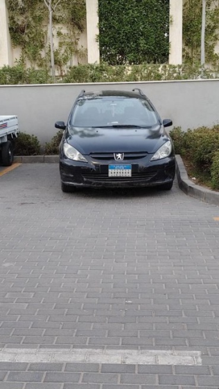 بيجو 207 SW 2005 أسود أوتوماتيك مستعملة للبيع في القاهرة
