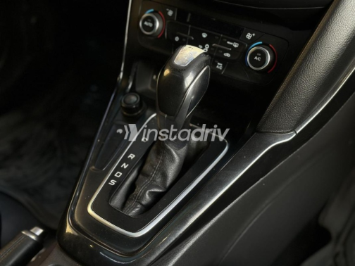 Ford Focus 2017 Red Automatic Used for Sale in Nasr city - 5