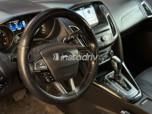 Ford Focus 2017 Red Automatic Used for Sale in Nasr city - 7