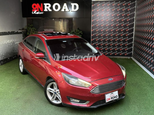 Ford Focus 2017 Red Automatic Used for Sale in Nasr city - 10