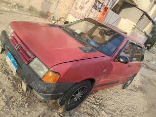 فيات اونو 1993 أحمر أوتوماتيك مستعملة للبيع في السويس‎
