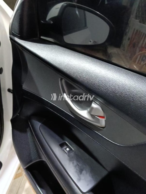 Kia K3 2019 White Automatic Used for Sale in El Qanater El Khayreya - 5