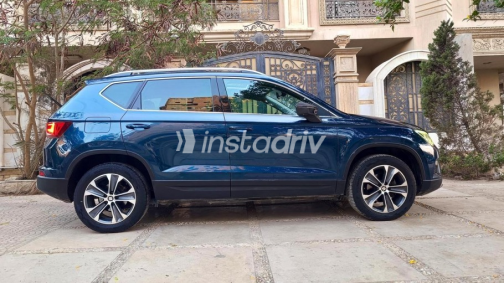 Seat Ateca 2019 Dark Blue Automatic Used for Sale in Nasr city - 6