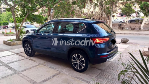 Seat Ateca 2019 Dark Blue Automatic Used for Sale in Nasr city - 9