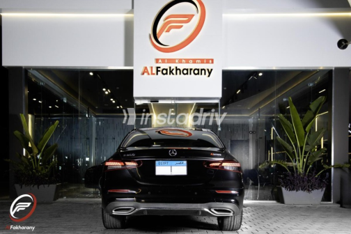 مرسيدس E 200 2023 أسود أوتوماتيك مستعملة للبيع في مدينة الشيخ زايد - 3