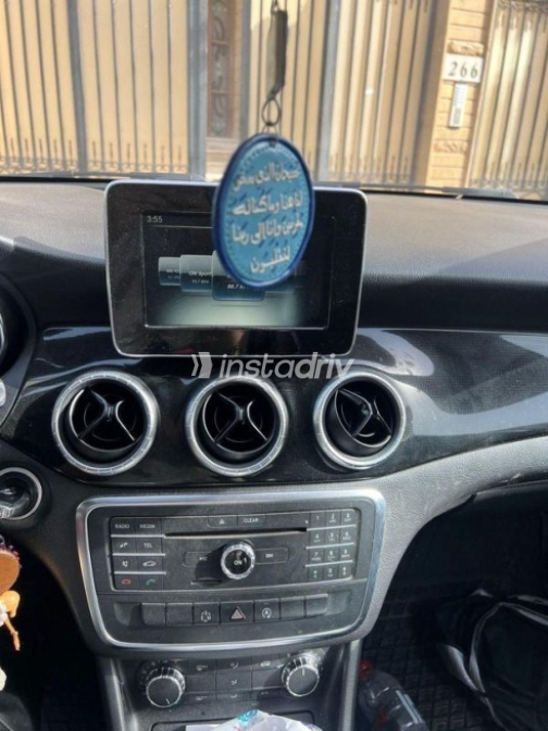Mercedes CLA 180 2015 Silver Automatic Used for Sale in Maadi - 5