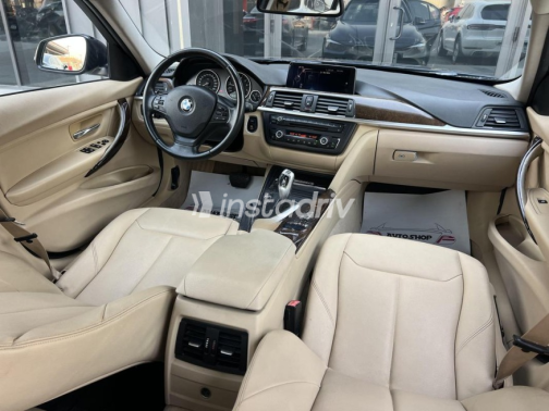 بي ام دبليو 320 2015 أزرق غامق أوتوماتيك مستعملة للبيع في 6 أكتوبر - 9