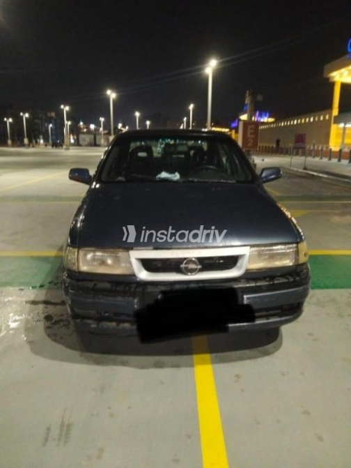 Opel Vectra 1995 Petroleum Automatic Used for Sale in Cairo - 4
