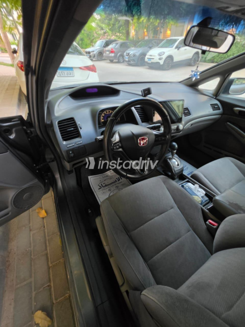 Honda Civic 2009 Gray Automatic Used for Sale in Greater Cairo ( Cairo + Giza) - 4
