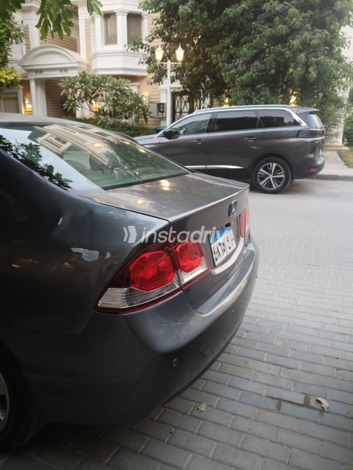 Honda Civic 2009 Gray Automatic Used for Sale in Greater Cairo ( Cairo + Giza) - 5