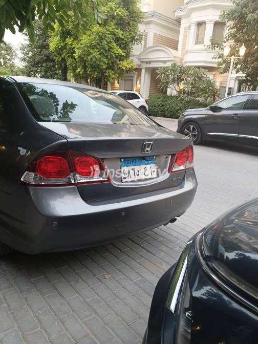 Honda Civic 2009 Gray Automatic Used for Sale in Greater Cairo ( Cairo + Giza) - 7