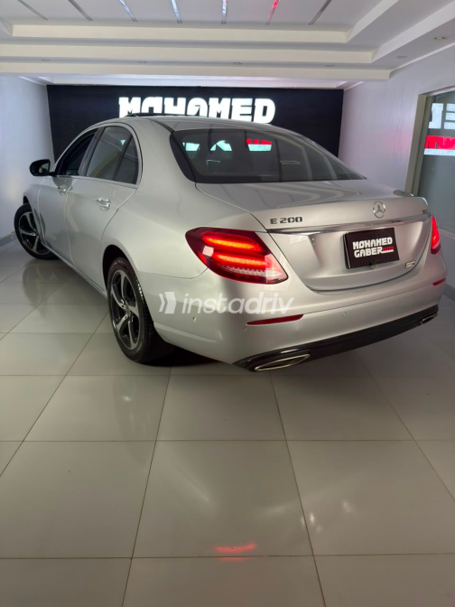 مرسيدس E 200 2020 فضي أوتوماتيك مستعملة للبيع في القاهرة الكبرى ( القاهرة - الجيزة) - 2