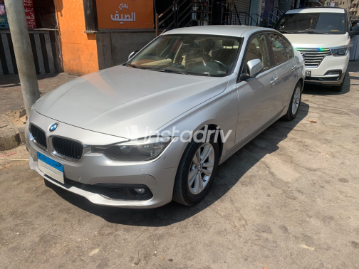 BMW 318 2016 Silver Automatic Used for Sale in Greater Cairo ( Cairo + Giza) - 4